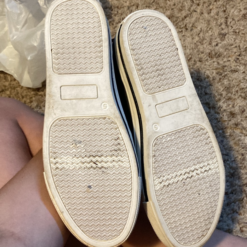 Sonoma size 5 boys shoes - Picture 3 of 5